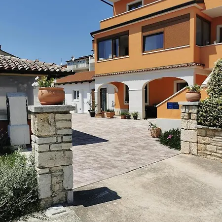 Vendégház Lamanova