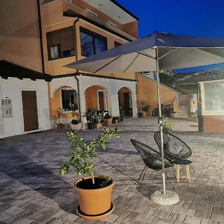 Lamanova Affittacamere 3*